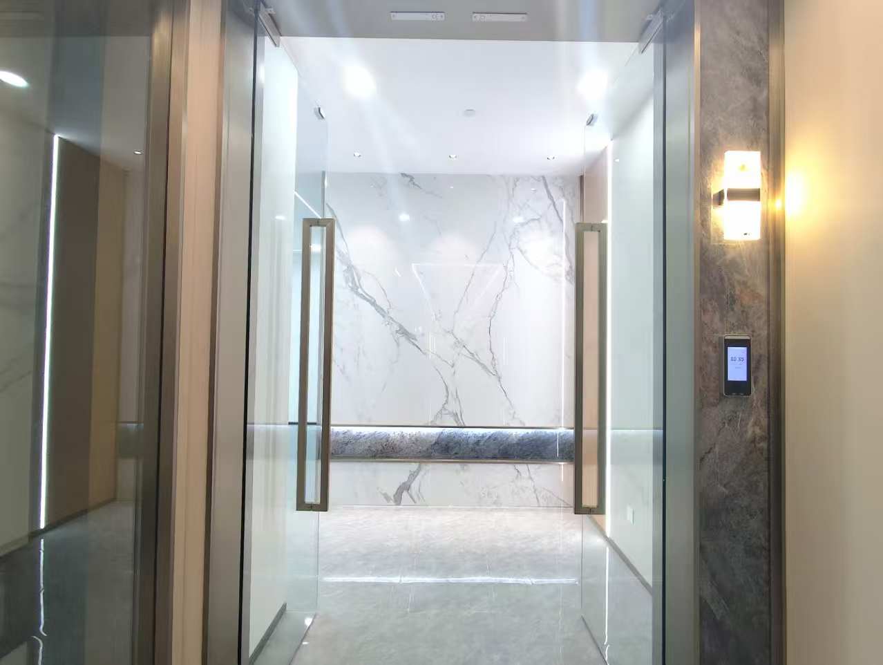 软件园三期F区 F19栋 302-6单元 149平 2隔间 +阳台 东北角