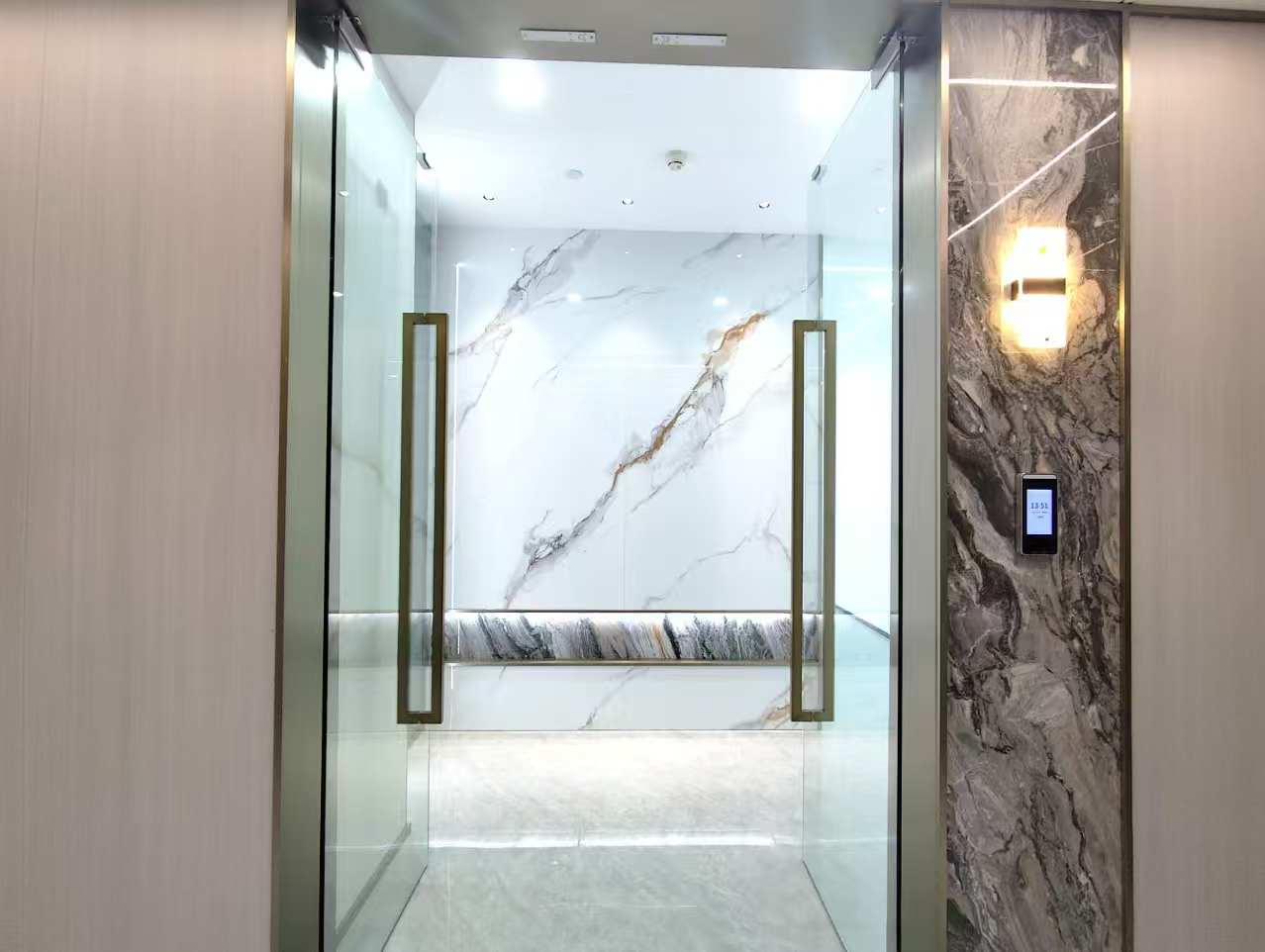 软件园三期F区 F19栋 401-3单元 93平 1隔间 朝南