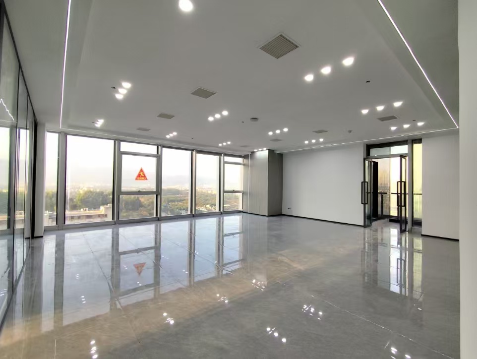 软件园三期F区 F19栋 902-3单元 358平 3隔间 +阳台 东北角