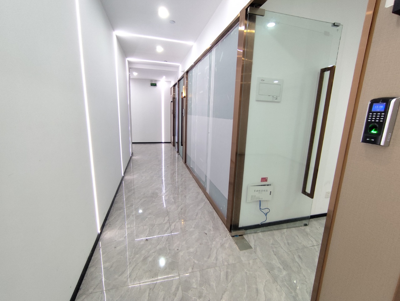 软件园三期B区 B02栋 501-18单元 直播间 东北角